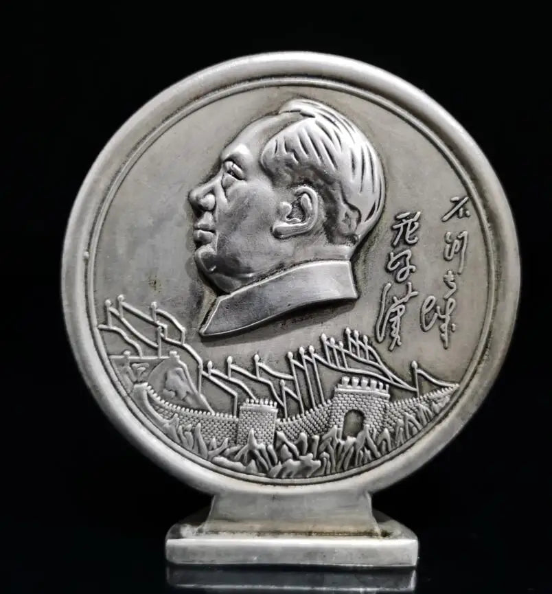China White copper Mao Zedong commemorate badge crafts statue