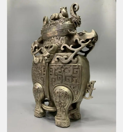 China White copper archaize mythical wild animal bottle crafts statue