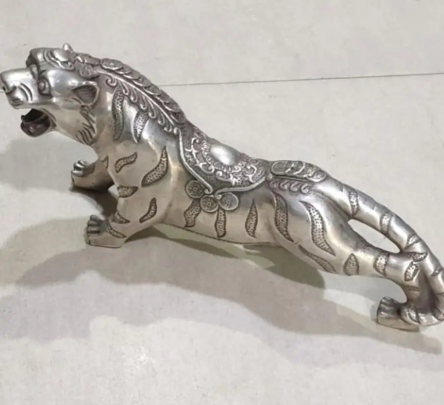 China White copper tiger crafts statue