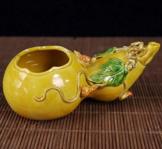 China Yellow glaze ceramic gourd pen wash crafts statue