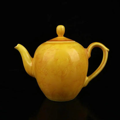 China Yellow glaze ceramic teapot crafts statue