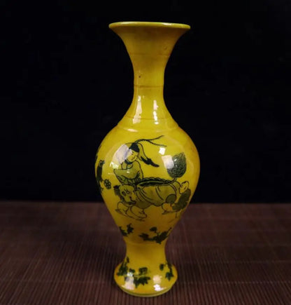 China Yellow glaze ceramic vase crafts statue