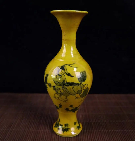 China Yellow glaze ceramic vase crafts statue