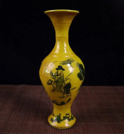 China Yellow glaze ceramic vase crafts statue