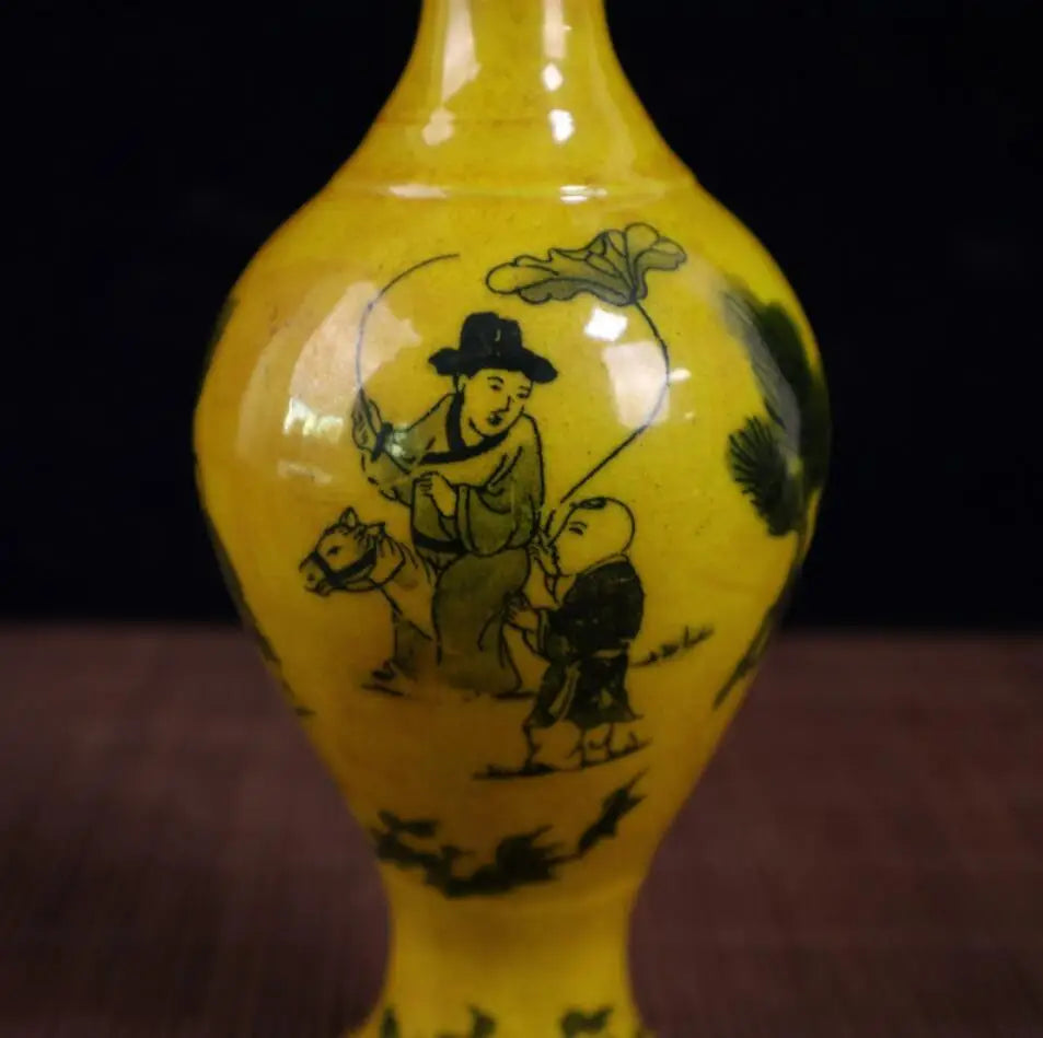 China Yellow glaze ceramic vase crafts statue