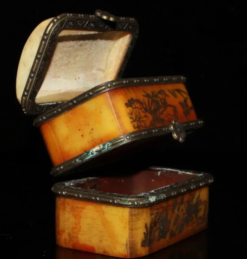 China archaize Bone carving jewelry box crafts statue
