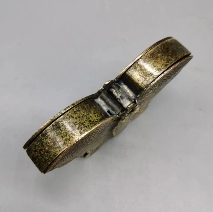 China archaize brass butterfly print mud box crafts statue