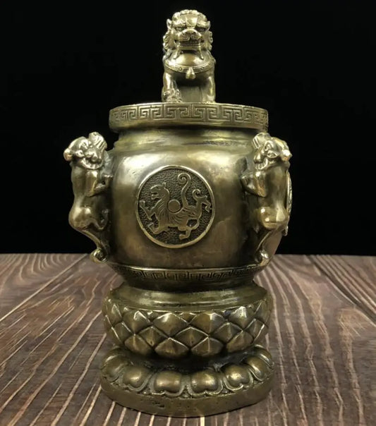 China archaize brass lion jar crafts statue