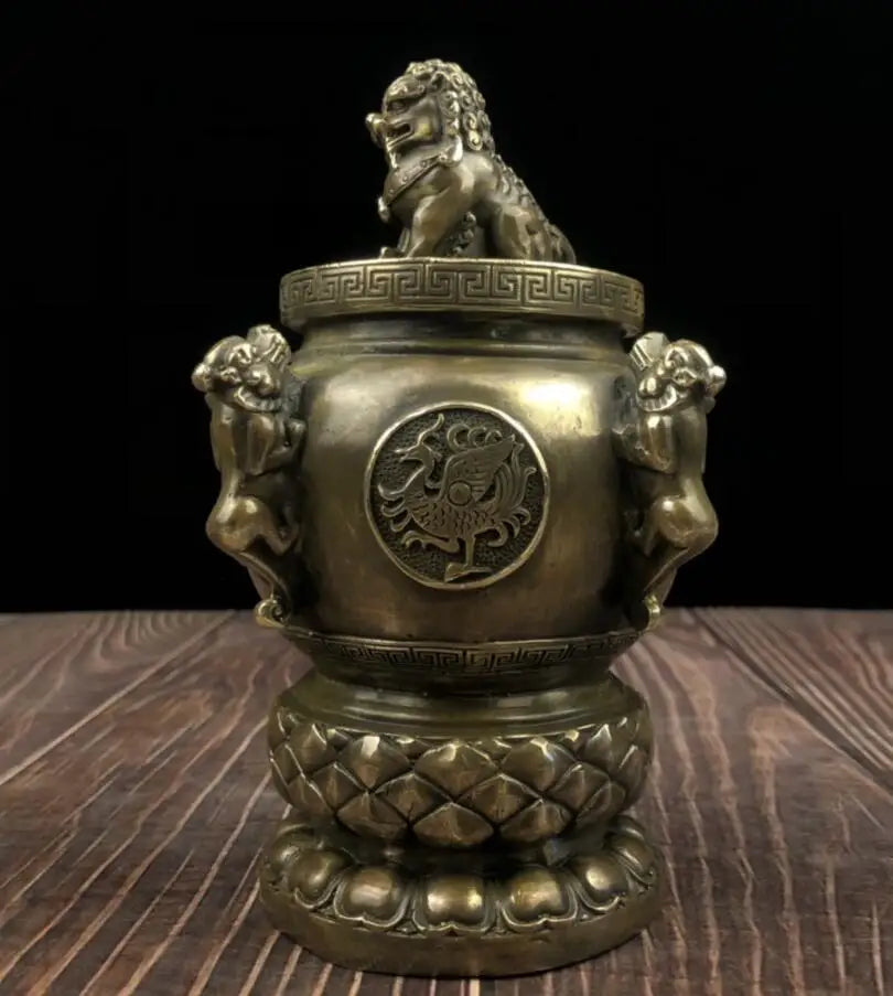 China archaize brass lion jar crafts statue