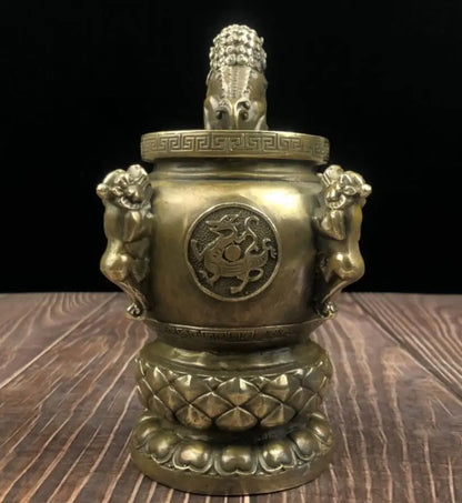 China archaize brass lion jar crafts statue