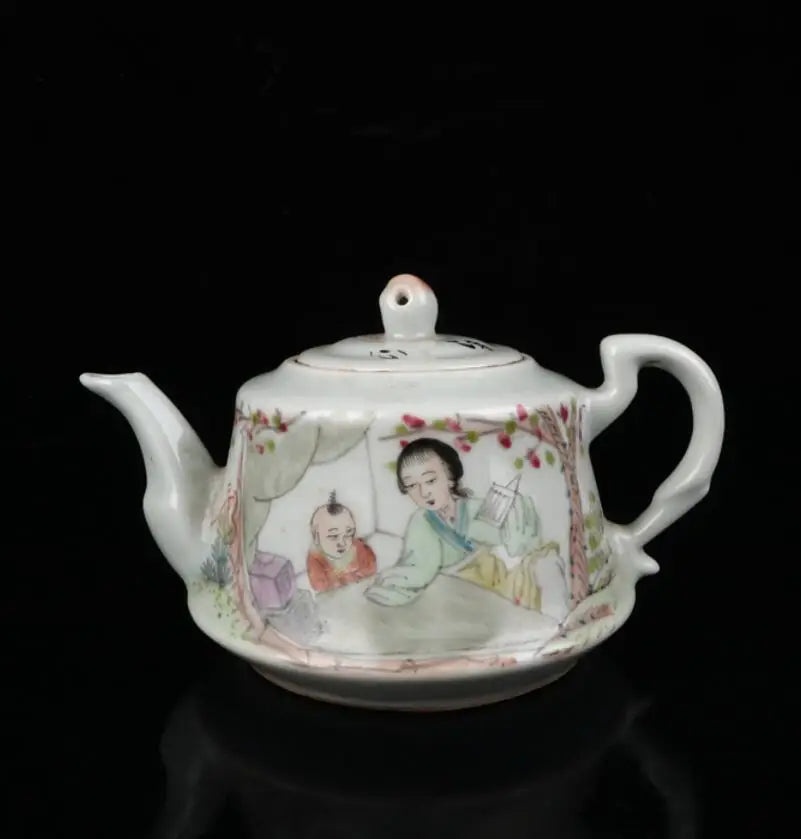 China beautiful ceramic teapot crafts statue