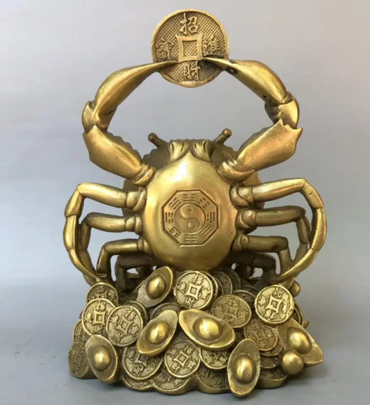 China brass Eight Fong Enter Wealth crab crafts statue