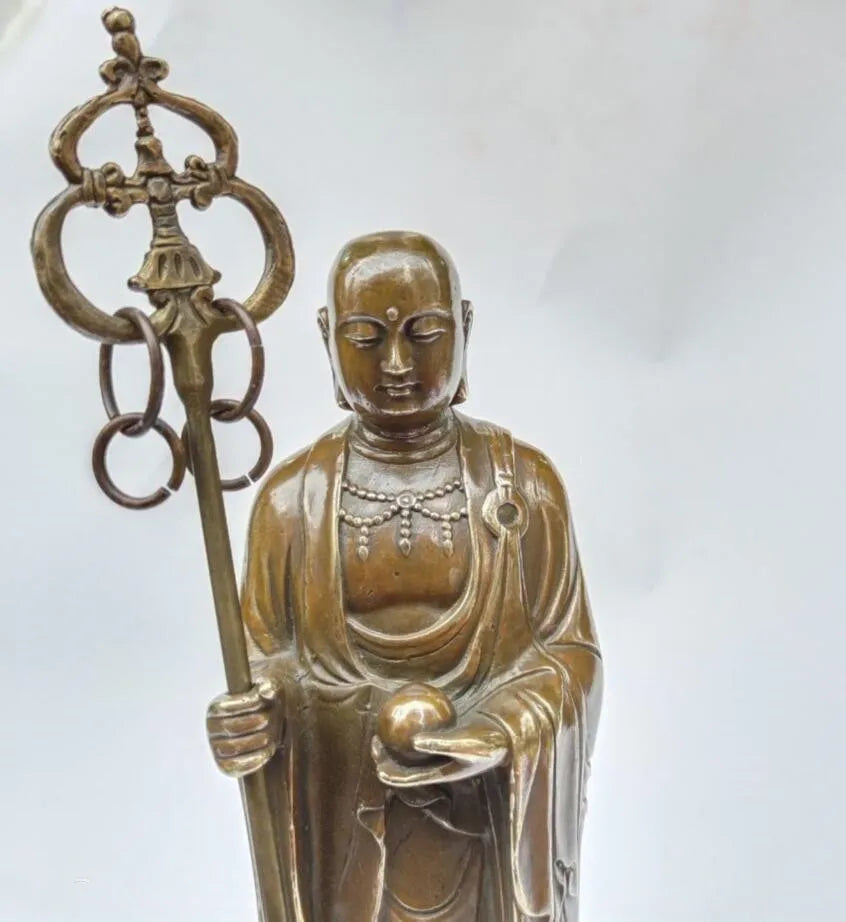 China brass Ground Hide king Bodhisattva crafts statue