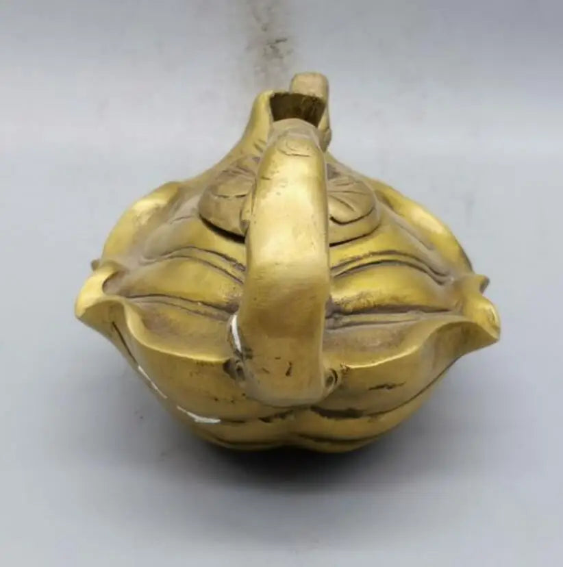 China brass Leaves shape teapot crafts statue