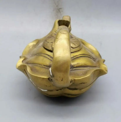 China brass Leaves shape teapot crafts statue