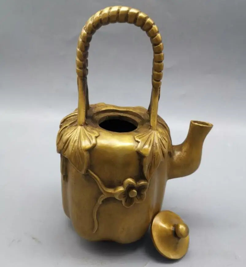 China brass Loofah shape teapot crafts statue
