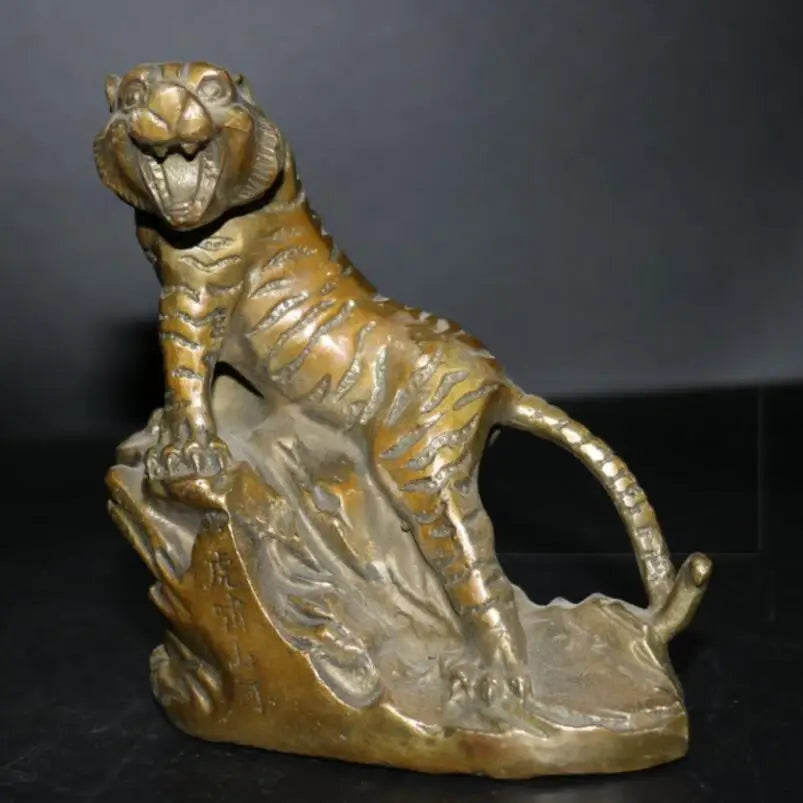 China brass Tiger Roar Mountain River crafts statue