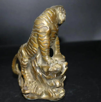 China brass Tiger Roar Mountain River crafts statue