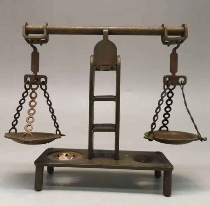 China brass archaize Balance scales crafts statue