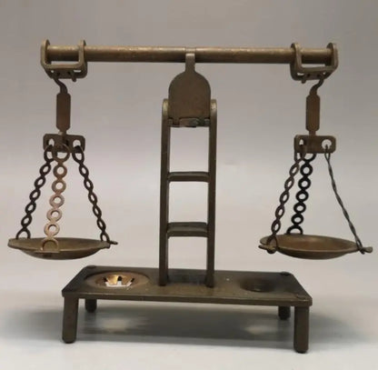 China brass archaize Balance scales crafts statue