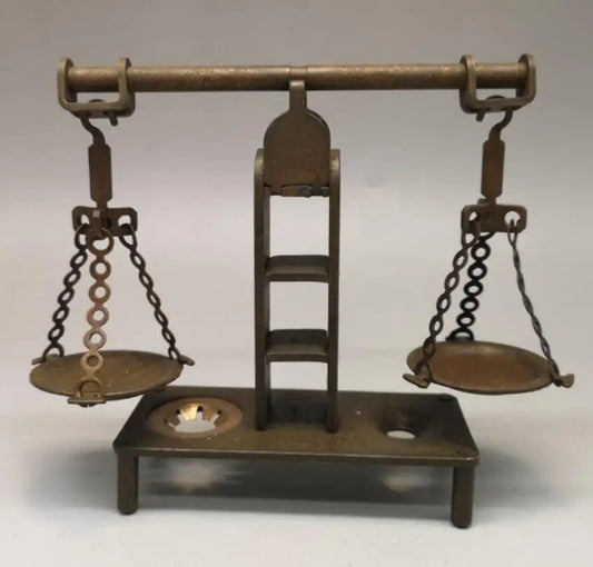 China brass archaize Balance scales crafts statue