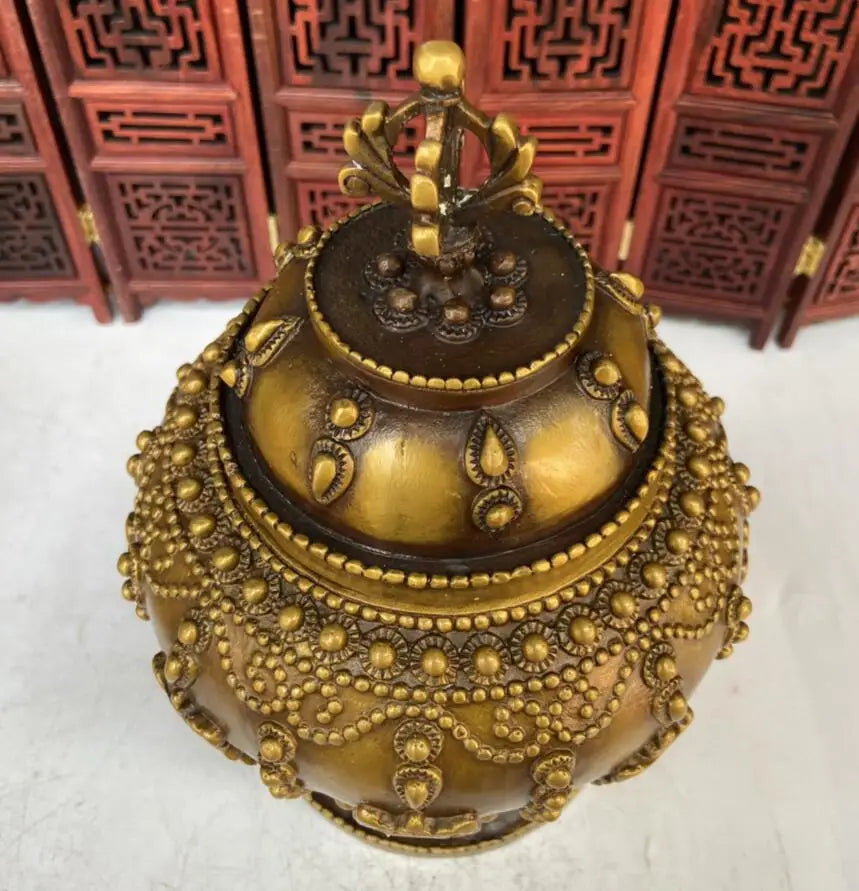 China brass archaize Eight Treasure Jar crafts statue