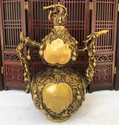 China brass archaize gourd wine pot crafts statue