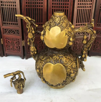 China brass archaize gourd wine pot crafts statue