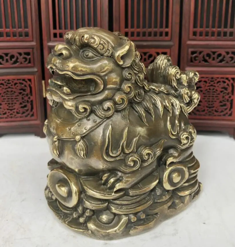 China brass archaize lion crafts statue