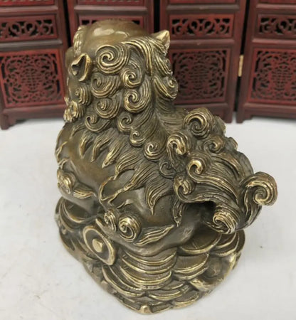 China brass archaize lion crafts statue