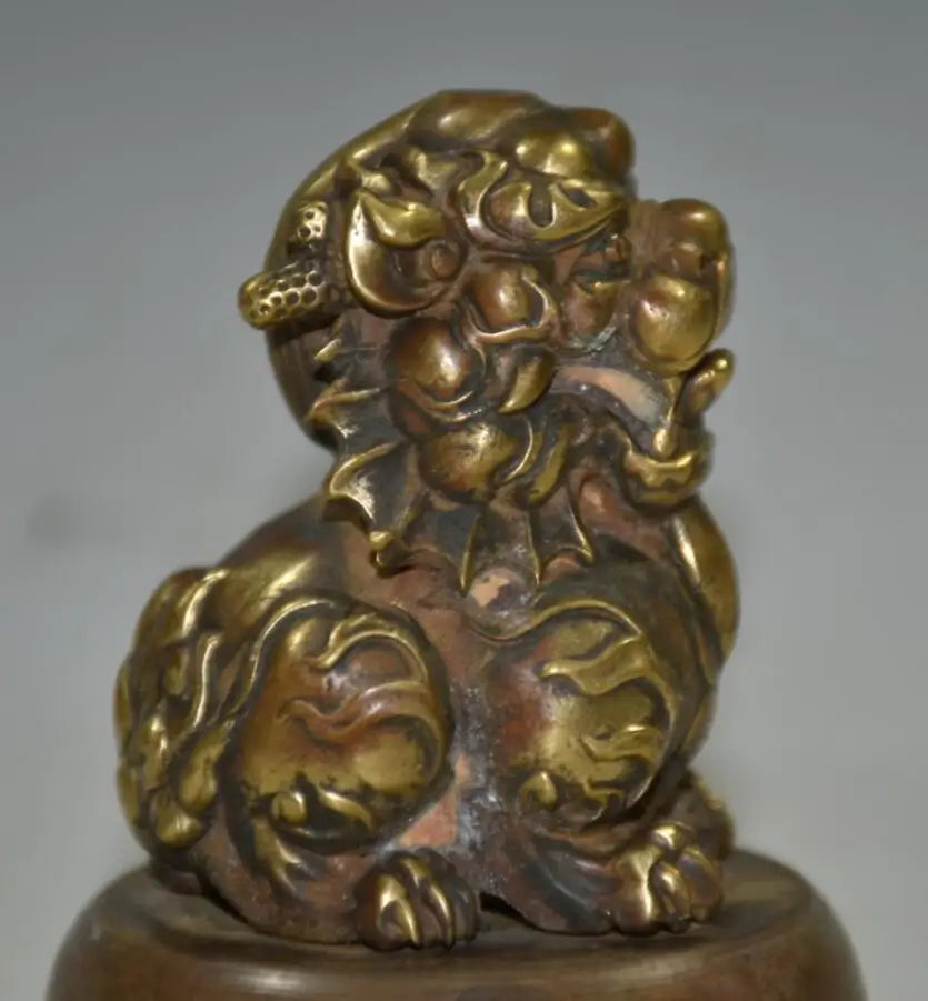 China brass archaize lion seal crafts statue