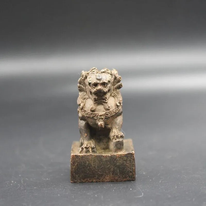 China brass archaize lion seal small crafts statue