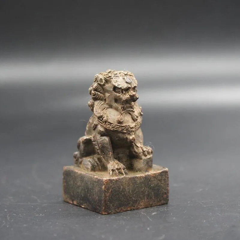 China brass archaize lion seal small crafts statue