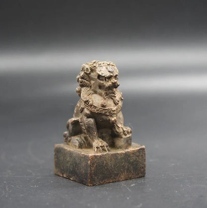 China brass archaize lion seal small crafts statue