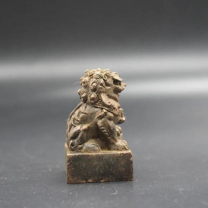 China brass archaize lion seal small crafts statue