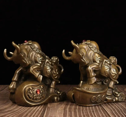 China brass archaize recruit wealth cow crafts statue