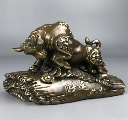 China brass archaize recruit wealth cow crafts statue
