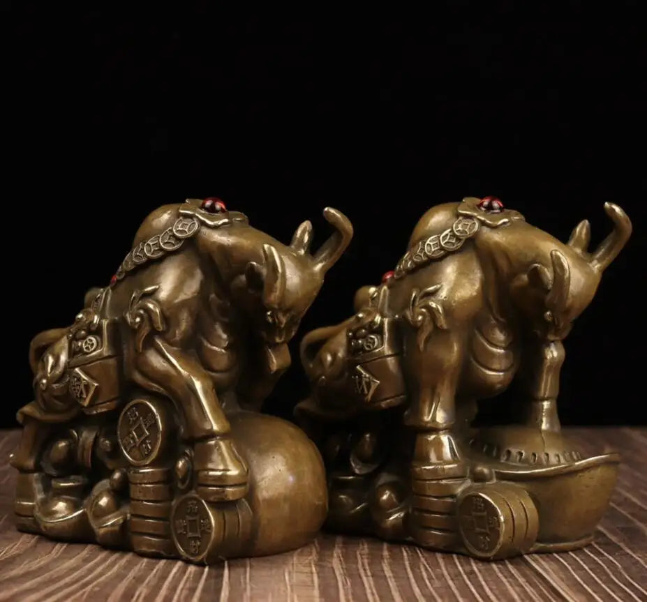 China brass archaize recruit wealth cow crafts statue