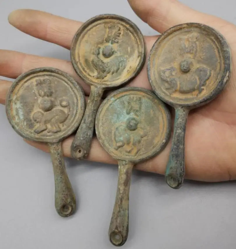 China brass archaize twelve zodiac Bronze mirror small crafts statue