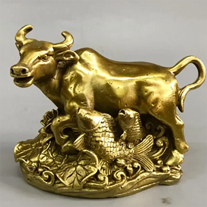China brass auspicious cow crafts statue