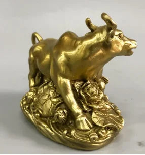 China brass auspicious cow crafts statue