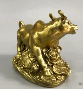 China brass auspicious cow crafts statue