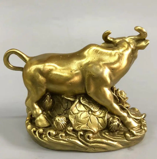 China brass auspicious cow crafts statue