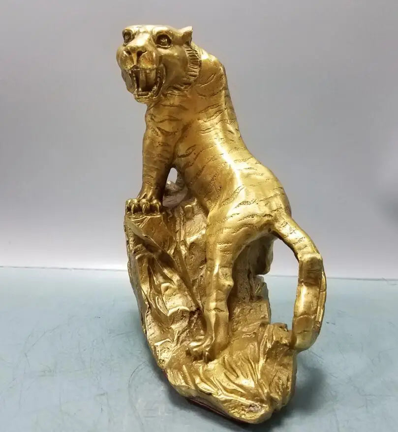 China brass climb mountains Tiger crafts statue