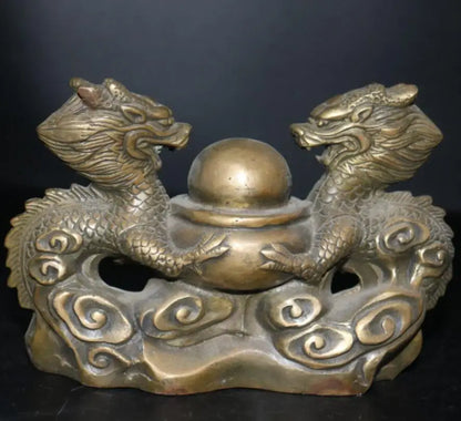 China brass double dragon play bead crafts statue