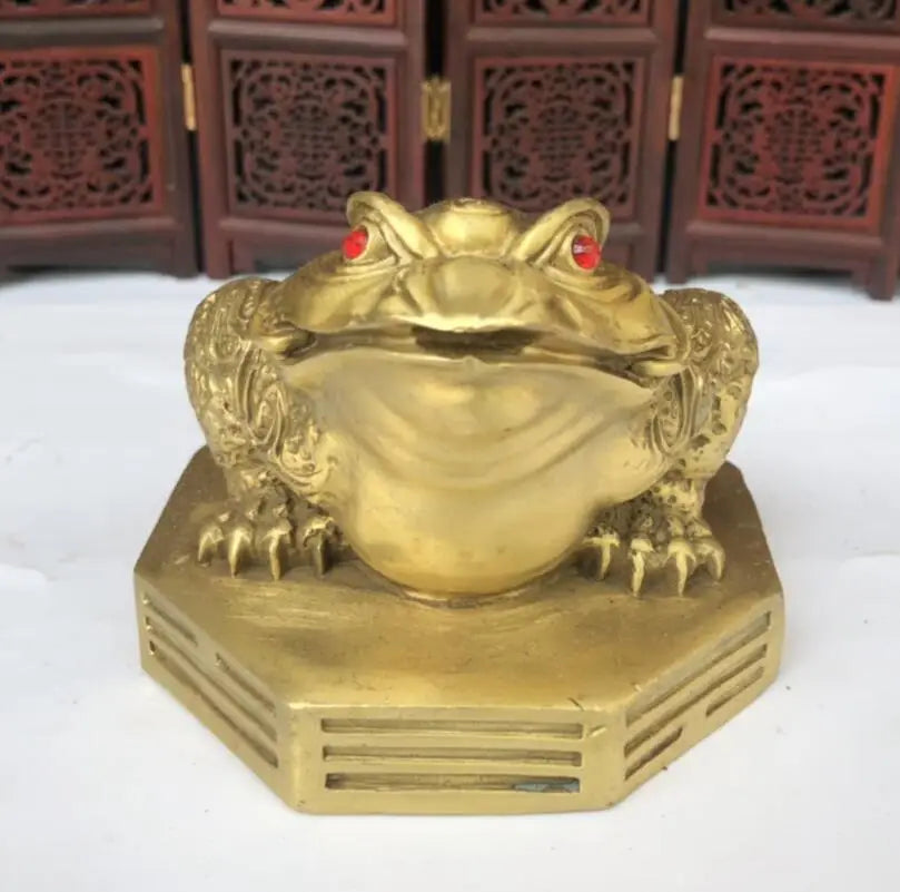 China brass eight trigrams gold toad crafts statue