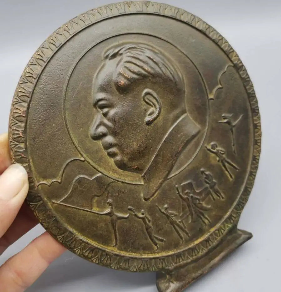 China brass great leader Mao Zedong Commemorative badge crafts statue