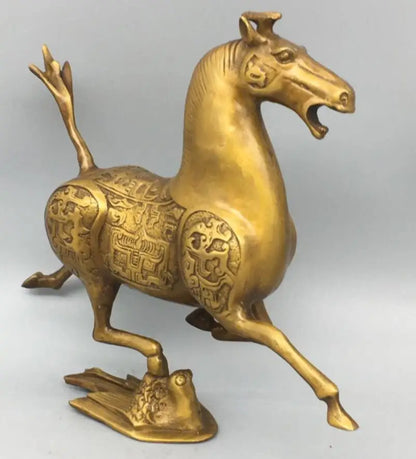 China brass horse stepped swallows crafts statue