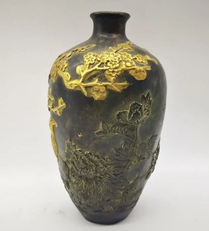 China brass magpies Plum blossom vase crafts statue