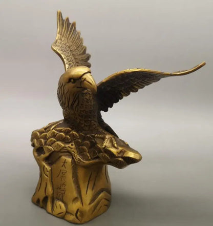 China brass male eagle show wing crafts statue